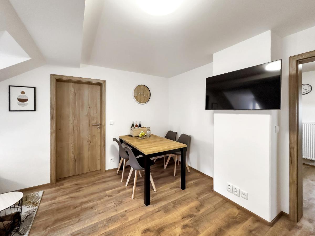 Apartment Katrin 2 卡罗维发利 外观 照片